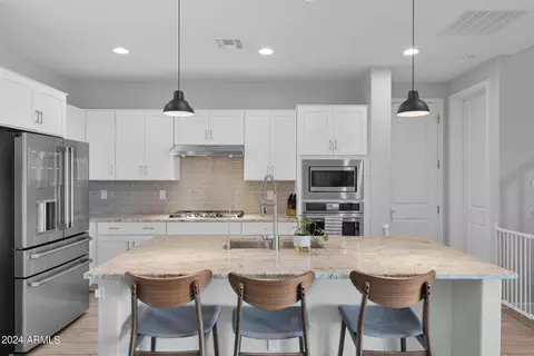 Kitchen - 4293 E Dennisport Ave, Gilbert, AZ 85295 photo 1 of 5
