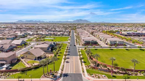 View/Area - 4293 E Dennisport Ave, Gilbert, AZ 85295 photo 9 of 13