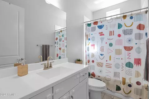 Bath - 4293 E Dennisport Ave, Gilbert, AZ 85295 photo 5 of 5
