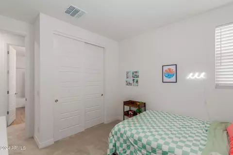 Bedroom - 1427 E Blue Spruce Ln, Gilbert, AZ 85298 photo 6 of 10