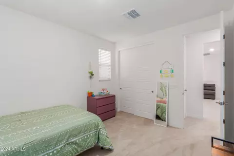 Bedroom - 1427 E Blue Spruce Ln, Gilbert, AZ 85298 photo 4 of 10