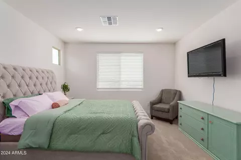 Bedroom - 1427 E Blue Spruce Ln, Gilbert, AZ 85298 photo 2 of 10