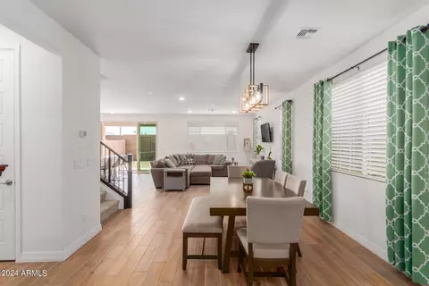 Dining - 1427 E Blue Spruce Ln, Gilbert, AZ 85298 photo 2 of 4