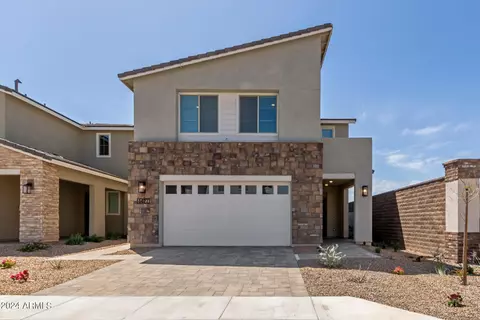 Exterior - 1427 E Blue Spruce Ln, Gilbert, AZ 85298 photo 2 of 6