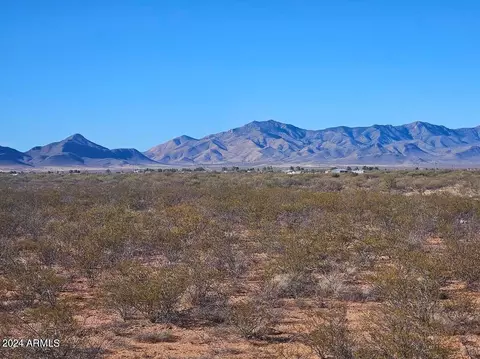 20 N Ac N Zosimo Rd #8, Huachuca City, AZ 85616