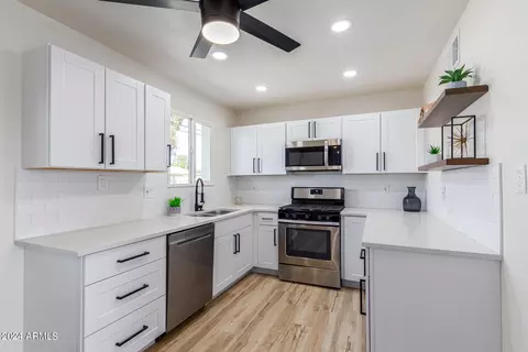 7310 W Brown St, Peoria, AZ 85345
