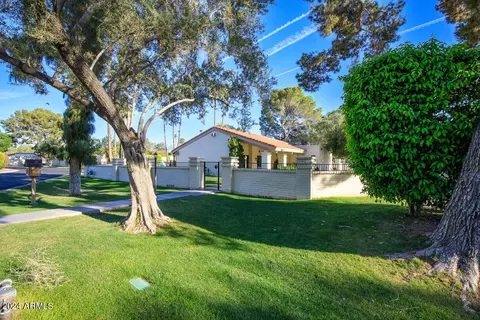 Exterior - 20 E San Miguel Ave, Phoenix, AZ 85012 photo 17 of 21
