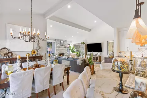 Dining - 20 E San Miguel Ave, Phoenix, AZ 85012 photo 3 of 9