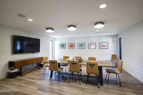 Dining - 20 E San Miguel Ave, Phoenix, AZ 85012 photo 9 of 9
