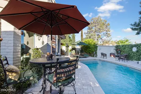 Exterior - 20 E San Miguel Ave, Phoenix, AZ 85012 photo 14 of 21