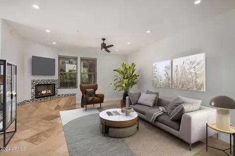 19777 N 76th St #1127, Scottsdale, AZ 85255