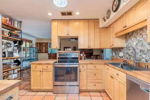 Kitchen - 502 E Orion St, Tempe, AZ 85283 photo 2 of 7