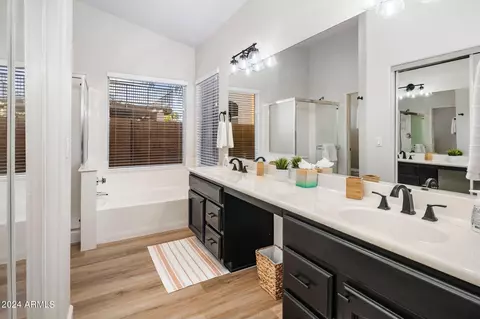 Bath - 648 W Harvard Ave, Gilbert, AZ 85233 photo 1 of 2