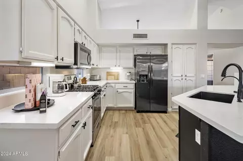 Kitchen - 648 W Harvard Ave, Gilbert, AZ 85233 photo 2 of 4