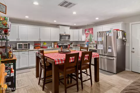 Kitchen - 112 S Emerald Dr, Apache Junction, AZ 85120 photo 1 of 5