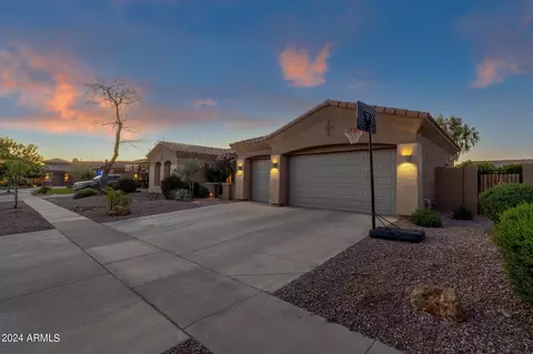 Exterior - 4474 E Cabrillo Dr, Gilbert, AZ 85297 photo 3 of 40