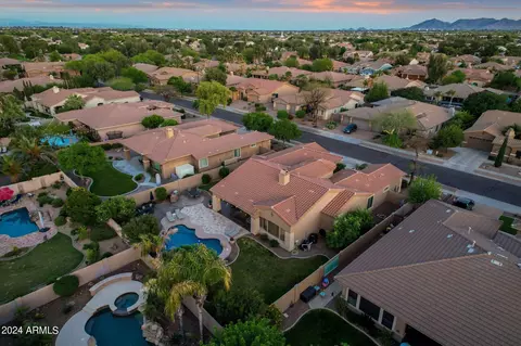 View/Area - 4474 E Cabrillo Dr, Gilbert, AZ 85297 photo 3 of 17