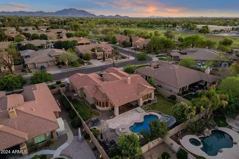 View/Area - 4474 E Cabrillo Dr, Gilbert, AZ 85297 photo 16 of 17