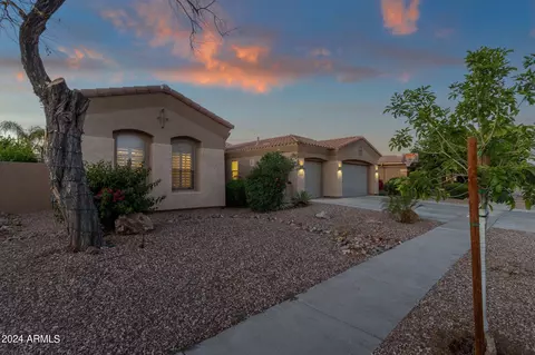 Exterior - 4474 E Cabrillo Dr, Gilbert, AZ 85297 photo 2 of 40