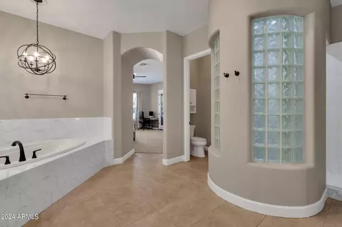 Bath - 4474 E Cabrillo Dr, Gilbert, AZ 85297 photo 4 of 8