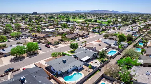 View/Area - 1666 E Bishop Dr, Tempe, AZ 85282 photo 4 of 5