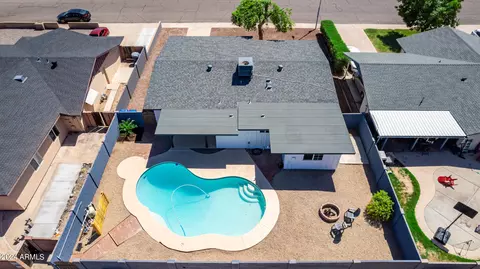 View/Area - 1666 E Bishop Dr, Tempe, AZ 85282 photo 3 of 5
