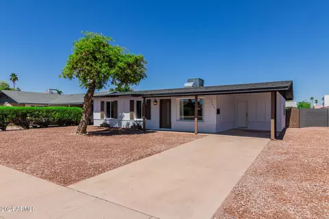 Exterior - 1666 E Bishop Dr, Tempe, AZ 85282 photo 4 of 13