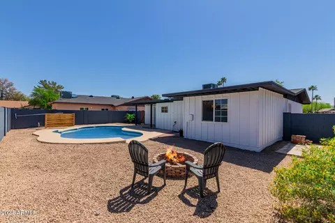 Exterior - 1666 E Bishop Dr, Tempe, AZ 85282 photo 9 of 13