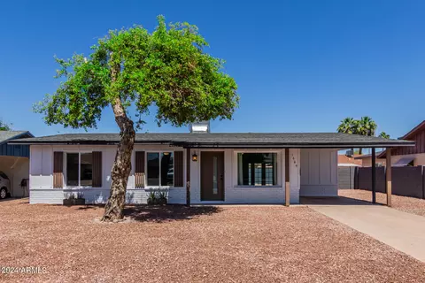 Exterior - 1666 E Bishop Dr, Tempe, AZ 85282 photo 2 of 13