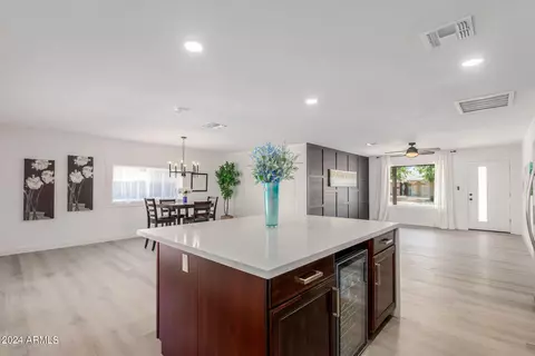 Kitchen - 1666 E Bishop Dr, Tempe, AZ 85282 photo 3 of 4