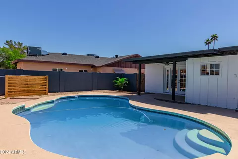 Exterior - 1666 E Bishop Dr, Tempe, AZ 85282 photo 12 of 13