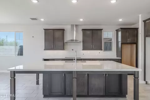 Kitchen - 9634 E Rainbow Ave, Mesa, AZ 85212 photo 4 of 9
