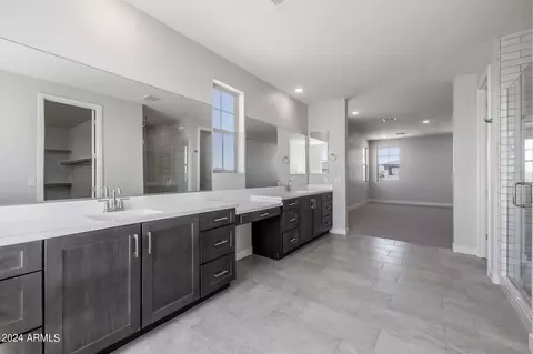 Bath - 9634 E Rainbow Ave, Mesa, AZ 85212 photo 3 of 8