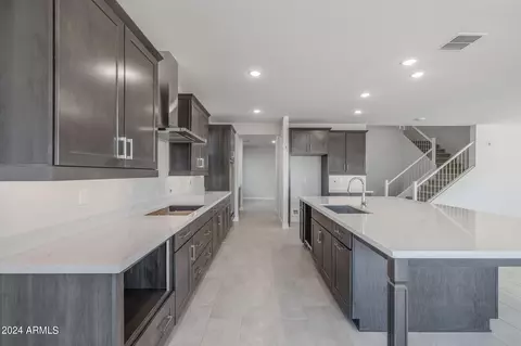 Kitchen - 9634 E Rainbow Ave, Mesa, AZ 85212 photo 7 of 9