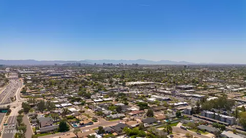 View/Area - 1730 E Rose Ln, Phoenix, AZ 85016 photo 16 of 16
