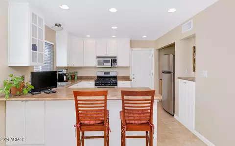 Kitchen - 5311 N 2nd Ave, Phoenix, AZ 85013 photo 2 of 4