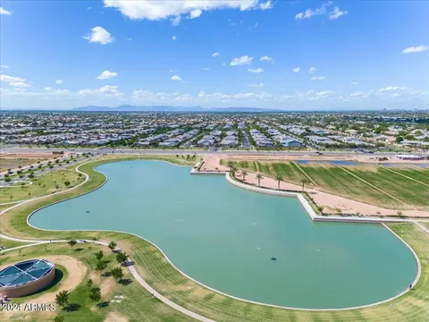View/Area - 4353 E Amber Ln, Gilbert, AZ 85296 photo 4 of 8