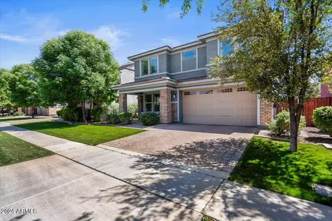 Exterior - 4353 E Amber Ln, Gilbert, AZ 85296 photo 10 of 13