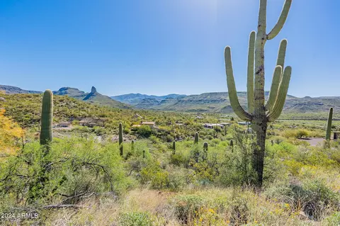 32675 S Shadow Mountain Rd #23, Black Canyon City, AZ 85324