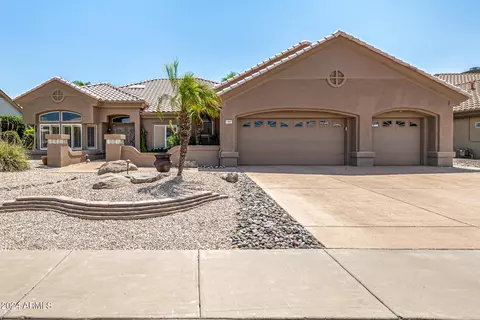 15841 W Huron Dr, Sun City West, AZ 85375