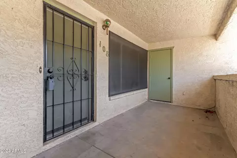 Exterior - 214 E Ruth Ave #108, Phoenix, AZ 85020 photo 1 of 1