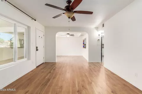 Entry Way - 214 E Ruth Ave #108, Phoenix, AZ 85020 photo 1 of 2