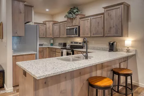 5844 Saturn Dr, Lakeside, AZ 85929