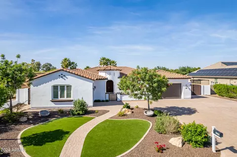 8430 W Louise Ct, Peoria, AZ 85383