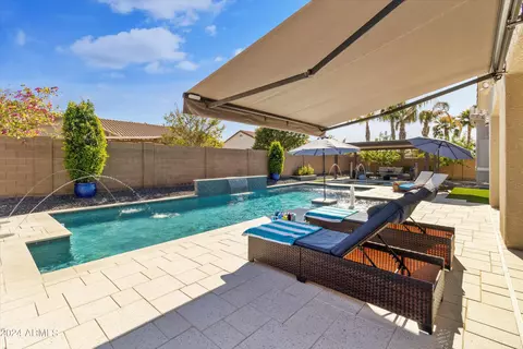 Exterior - 3075 E Warbler Rd, Gilbert, AZ 85297 photo 6 of 12