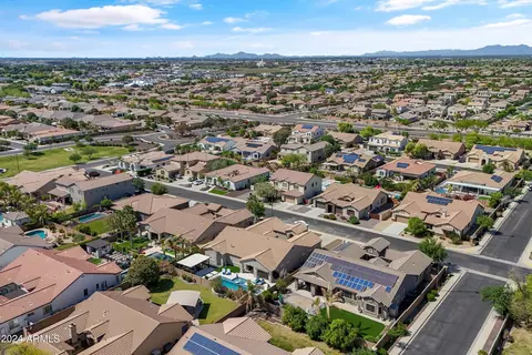 View/Area - 3075 E Warbler Rd, Gilbert, AZ 85297 photo 2 of 3