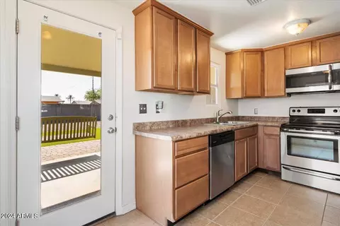 1845 E Cypress St, Phoenix, AZ 85006 photo 7