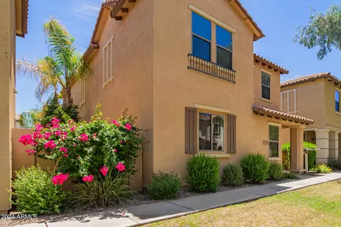 3516 S Seneca Way, Gilbert, AZ 85297