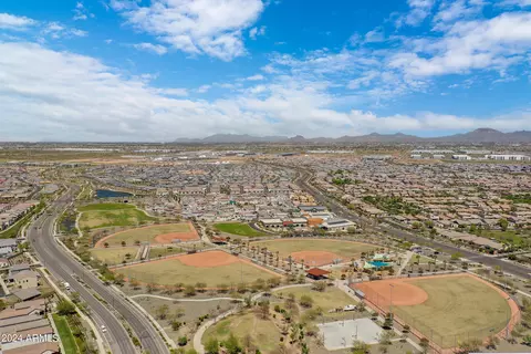 View/Area - 10725 E Kinetic Dr, Mesa, AZ 85212 photo 9 of 15