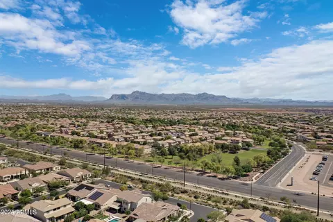 View/Area - 10725 E Kinetic Dr, Mesa, AZ 85212 photo 2 of 15